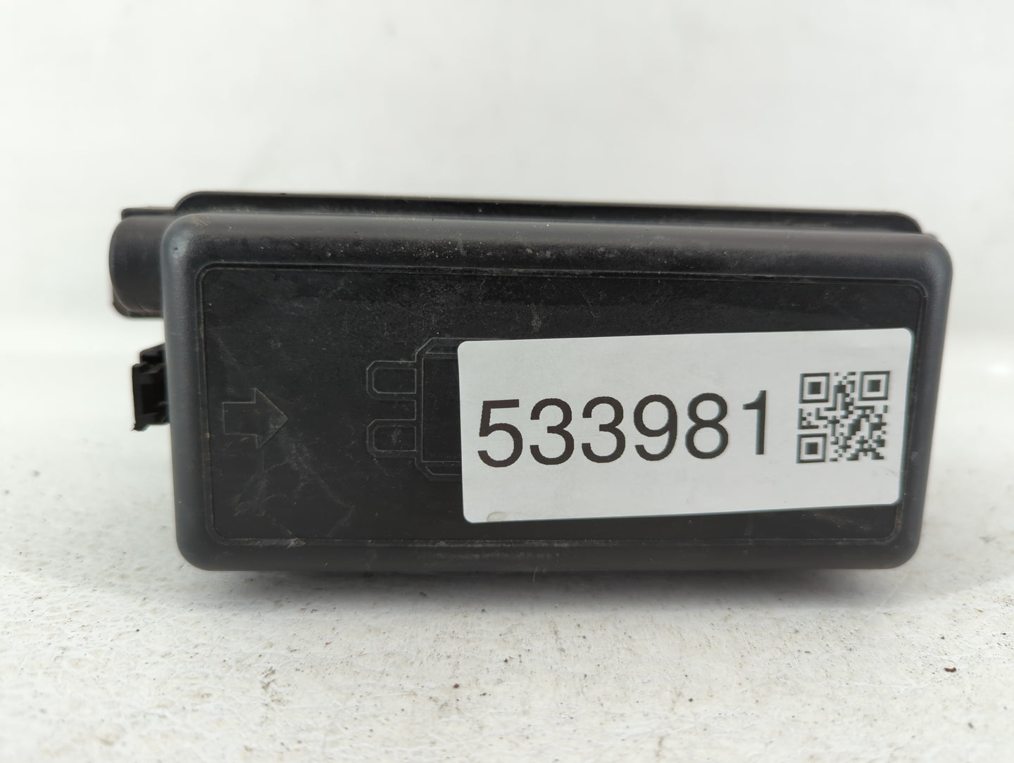 2011 Mini Cooper Countryman Fusebox Fuse Box Panel Relay Module P/N:9240943-01 Fits Fits 2010 OEM Used Auto Parts - Oemuseda