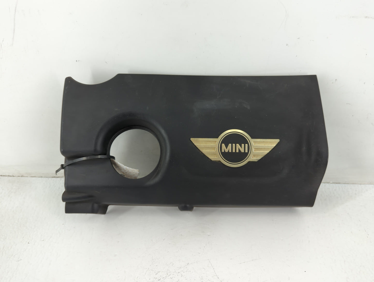 2011 Mini Cooper Countryman Engine Cover - Oemusedautoparts1.com