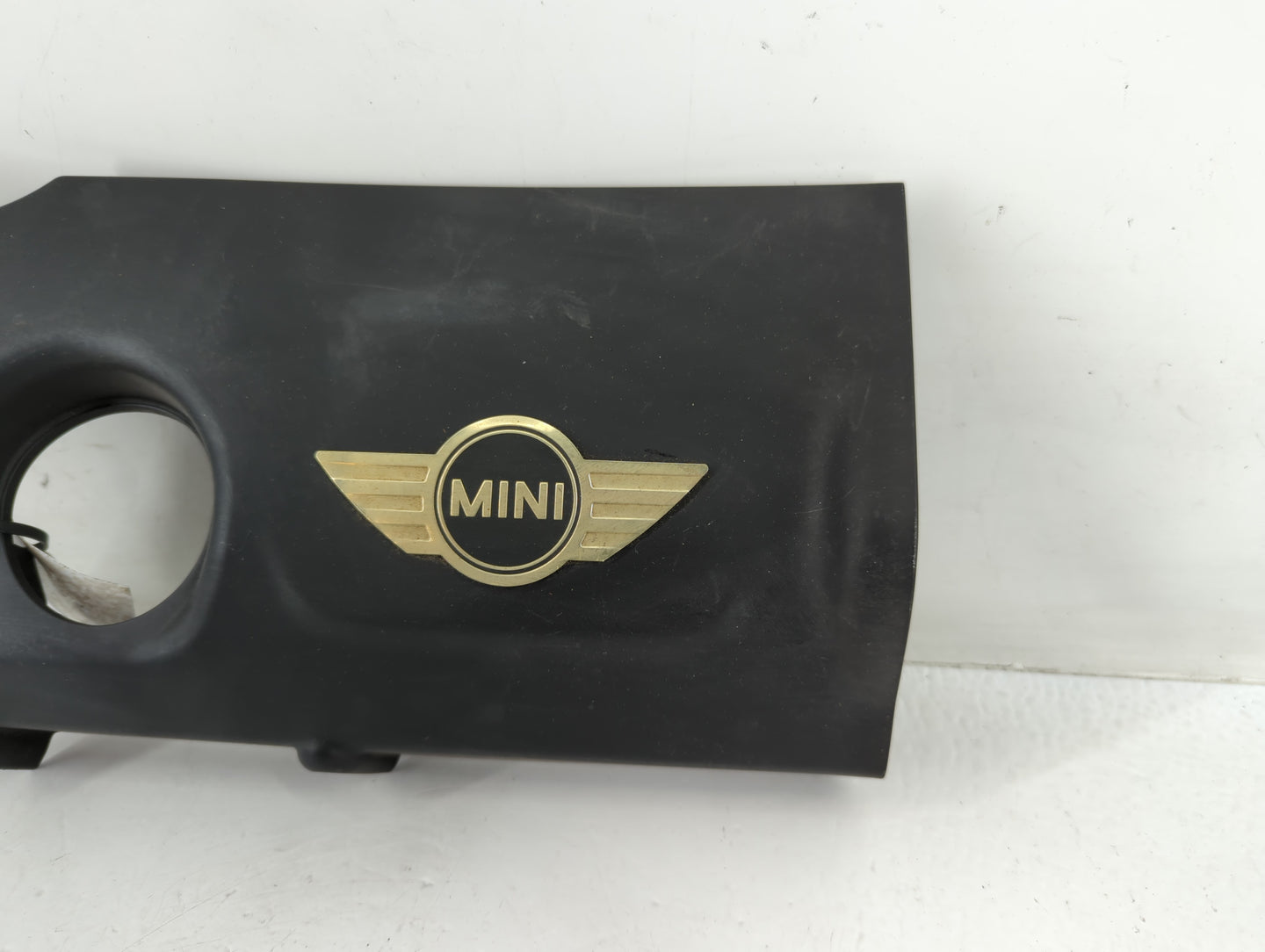 2011 Mini Cooper Countryman Engine Cover - Oemusedautoparts1.com