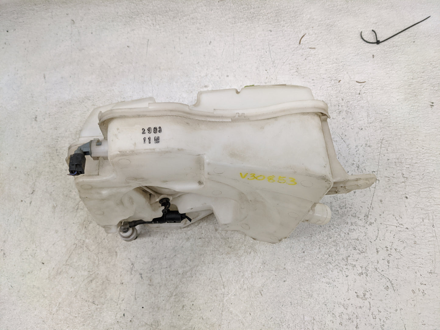 Mini Countryman Windshield Washer Fluid Reservoir Bottle Oem - Oemusedautoparts1.com