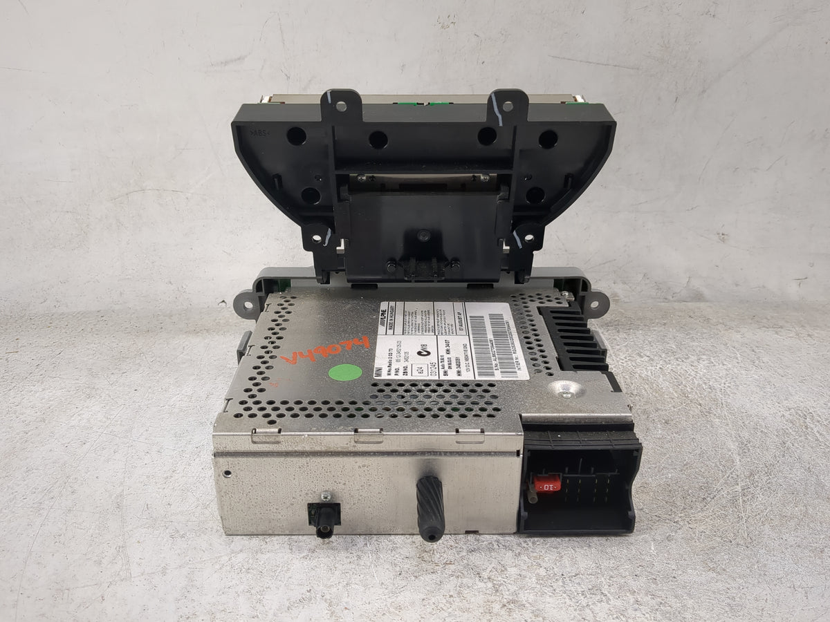 2011 Mini Mini Radio AM FM Cd Player Receiver Replacement P/N:65.12-3452105-03 3452105, 3452051 Fits Fits 2008 2009 2010 OEM