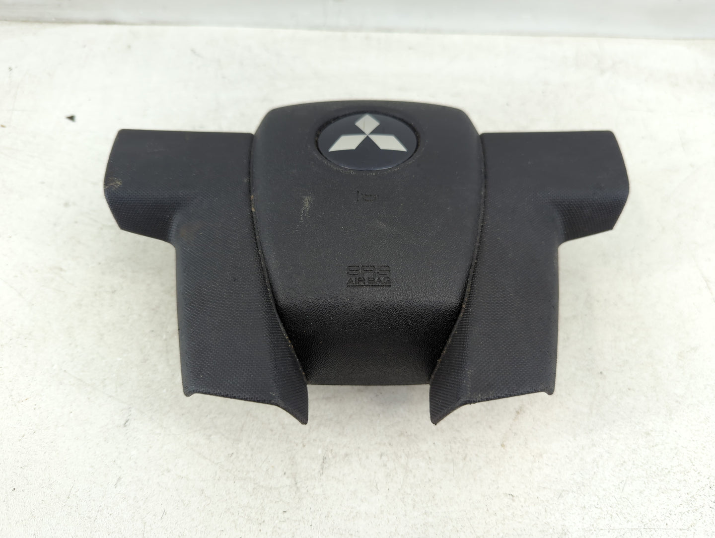 2011 Mitsubishi Endeavor Air Bag Driver Left Steering Wheel Mounted - Oemusedautoparts1.com