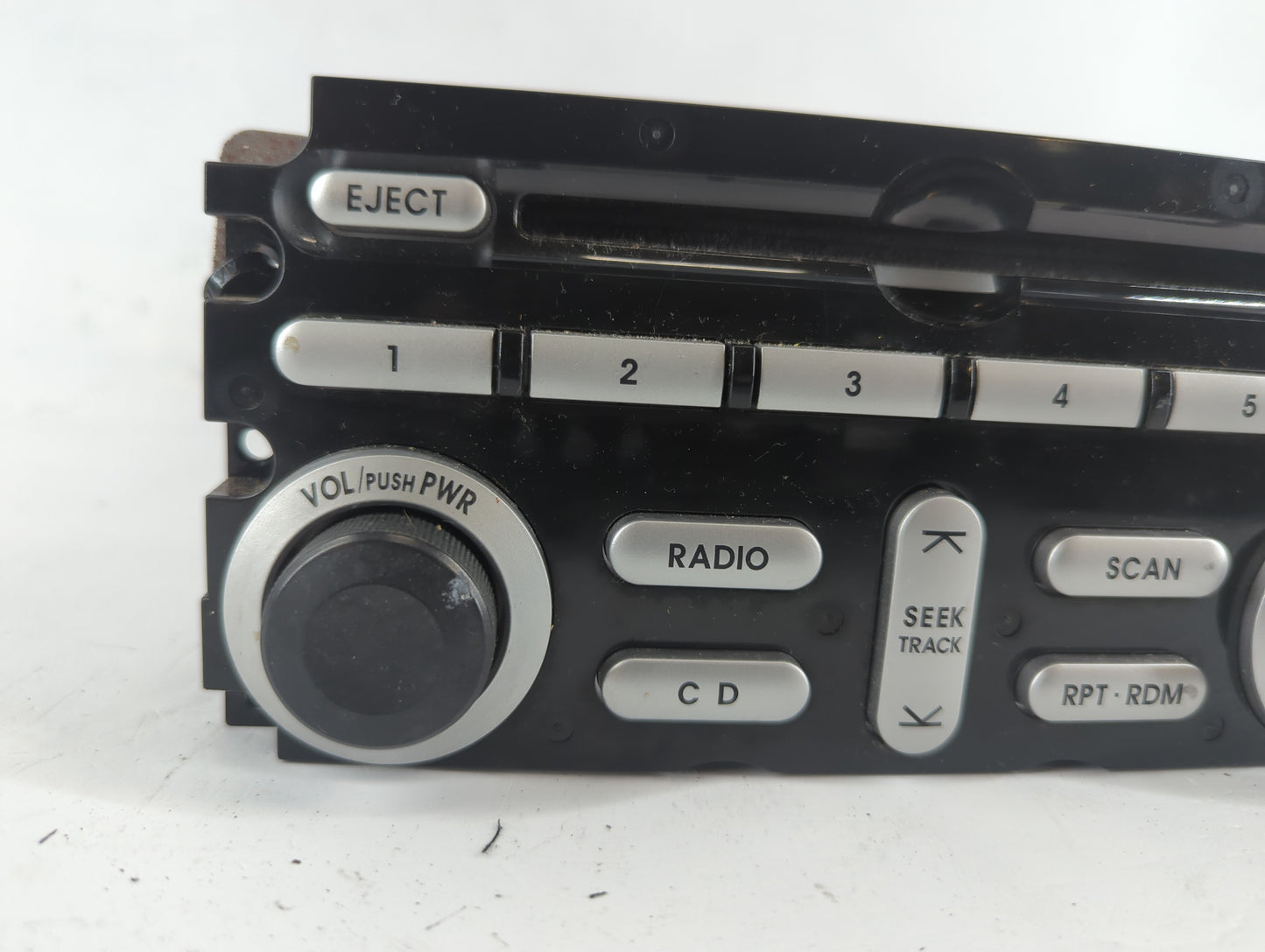 2007-2011 Mitsubishi Endeavor Radio AM FM Cd Player Receiver Replacement P/N:8701A293 Fits Fits 2007 2008 2009 2010 2011 OEM