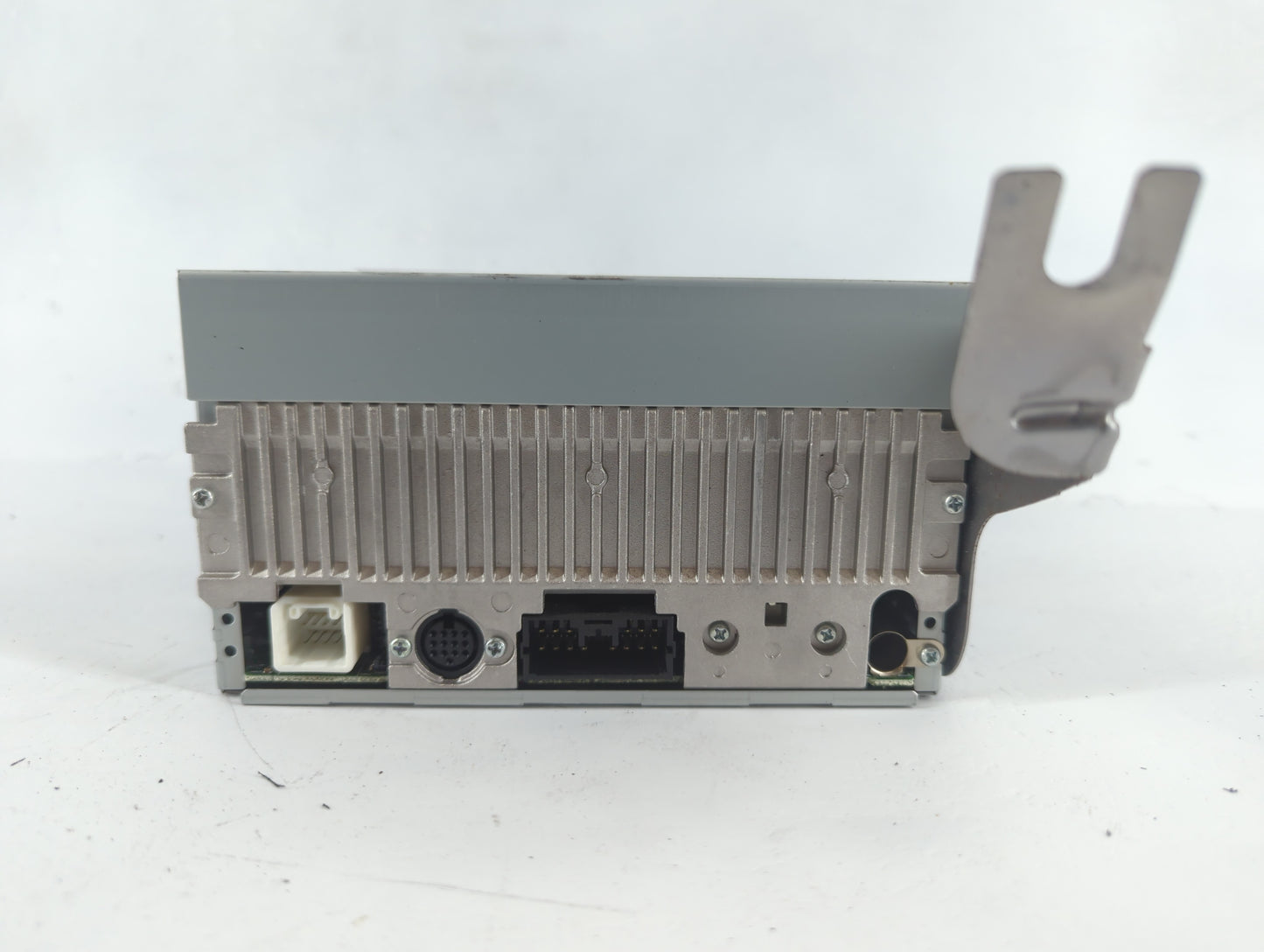 2007-2011 Mitsubishi Endeavor Radio AM FM Cd Player Receiver Replacement P/N:8701A293 Fits Fits 2007 2008 2009 2010 2011 OEM