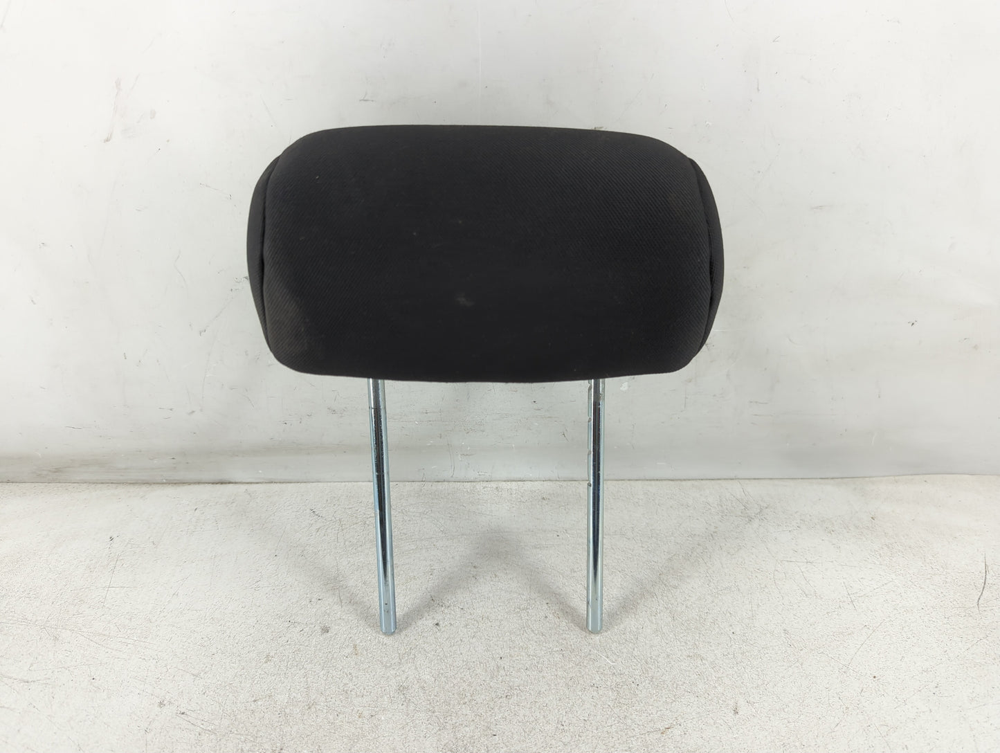 2011 Mitsubishi Endeavor Headrest Head Rest Rear Center Seat Fits OEM Used Auto Parts - Oemusedautoparts1.com