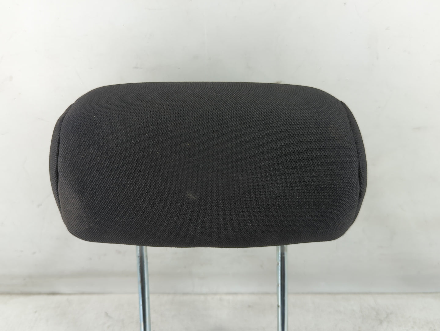 2011 Mitsubishi Endeavor Headrest Head Rest Rear Center Seat Fits OEM Used Auto Parts - Oemusedautoparts1.com
