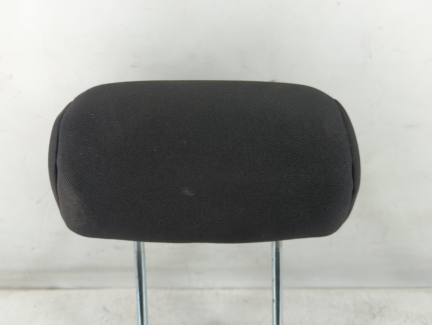 2011 Mitsubishi Endeavor Headrest Head Rest Rear Center Seat Fits OEM Used Auto Parts - Oemusedautoparts1.com