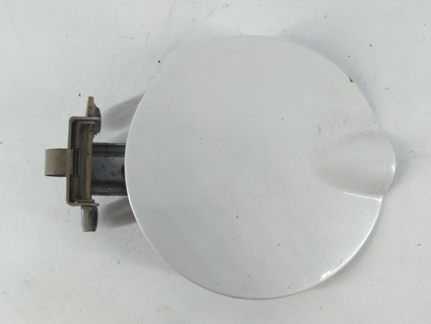 2011 Mitsubishi Endeavor Fuel Tank Door Lid Gas Tank - Oemusedautoparts1.com