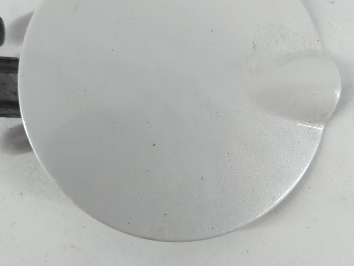 2011 Mitsubishi Endeavor Fuel Tank Door Lid Gas Tank - Oemusedautoparts1.com