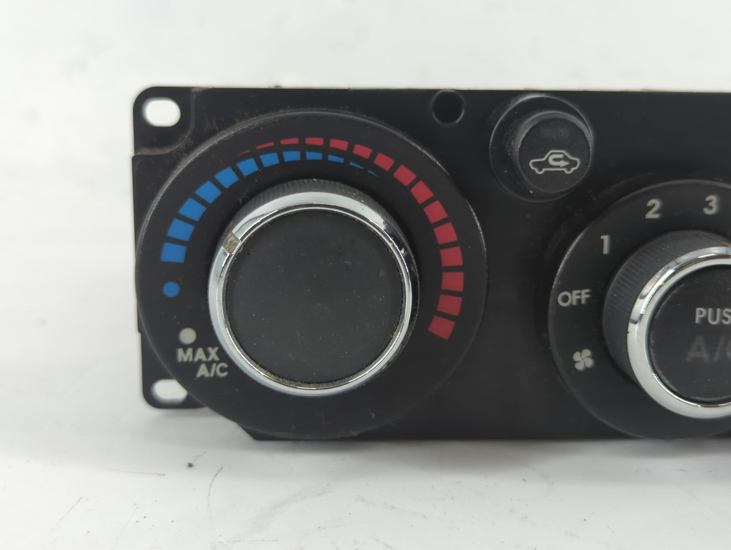 2011 Mitsubishi Endeavor Climate Control Module Temperature AC/Heater Replacement Fits OEM Used Auto Parts - Oemusedautopart