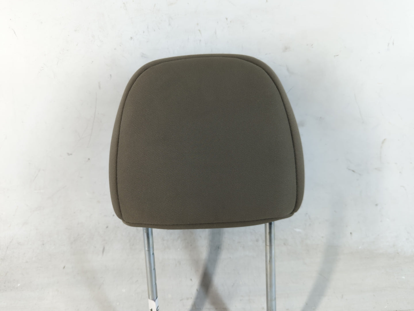 2011 Mitsubishi Endeavor Headrest Head Rest Front Driver Passenger Seat Fits OEM Used Auto Parts - Oemusedautoparts1.com