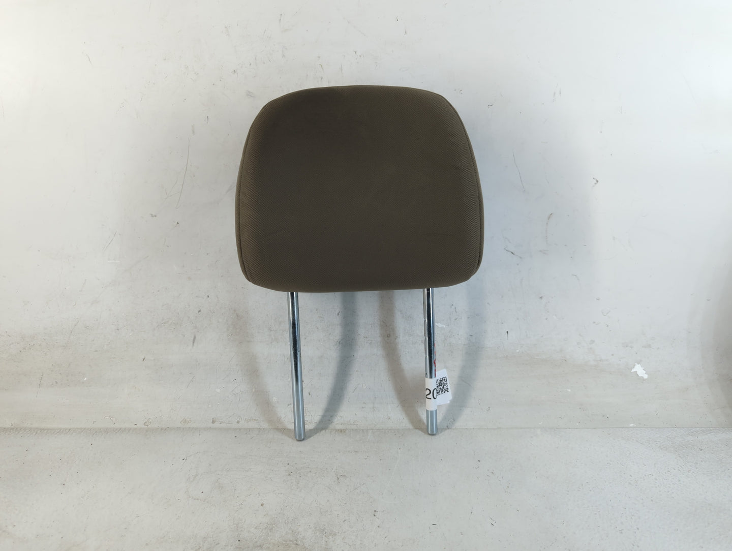 2011 Mitsubishi Endeavor Headrest Head Rest Front Driver Passenger Seat Fits OEM Used Auto Parts - Oemusedautoparts1.com