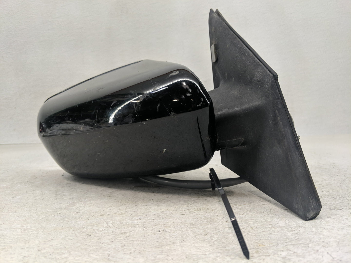 2004-2012 Mitsubishi Galant Passenger Side View Mirror - Right Door Mirror OEM Used - Oemusedautoparts1.com
