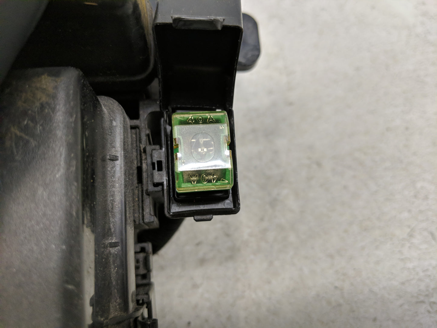 2010-2012 Mitsubishi Galant Fusebox Fuse Box Panel Relay Module Fits Fits 2010 2011 2012 OEM Used Auto Parts - Oemusedautopa