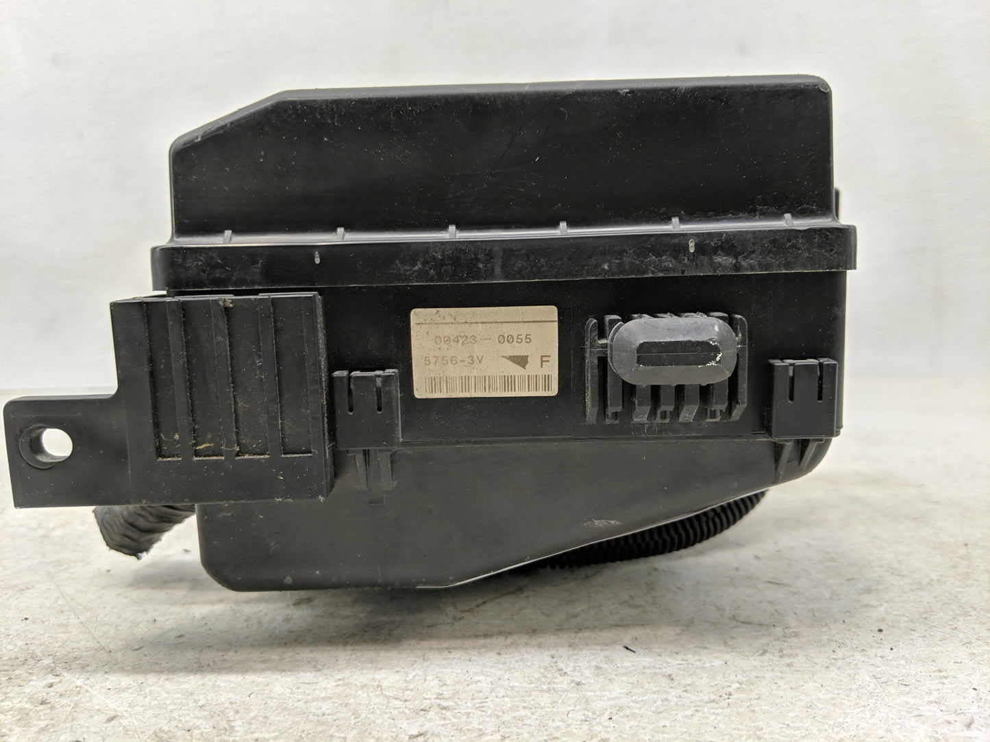 2010-2012 Mitsubishi Galant Fusebox Fuse Box Panel Relay Module Fits Fits 2010 2011 2012 OEM Used Auto Parts - Oemusedautopa