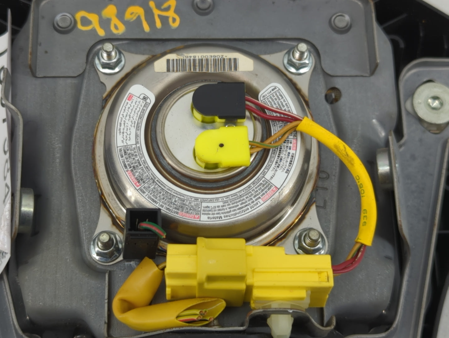 2011 Mitsubishi Galant Air Bag Driver Left Steering Wheel Mounted P/N:MR590289 Fits OEM Used Auto Parts - Oemusedautoparts1.
