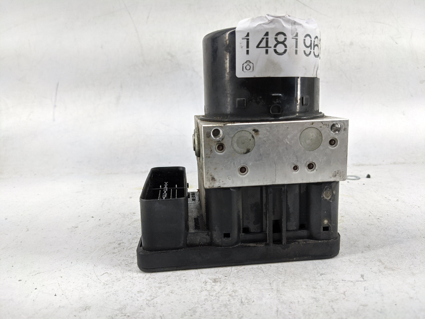 2010-2012 Mitsubishi Galant ABS Pump Control Module Replacement P/N:4670A492 06.2109-5710.3 Fits Fits 2010 2011 2012 OEM Use