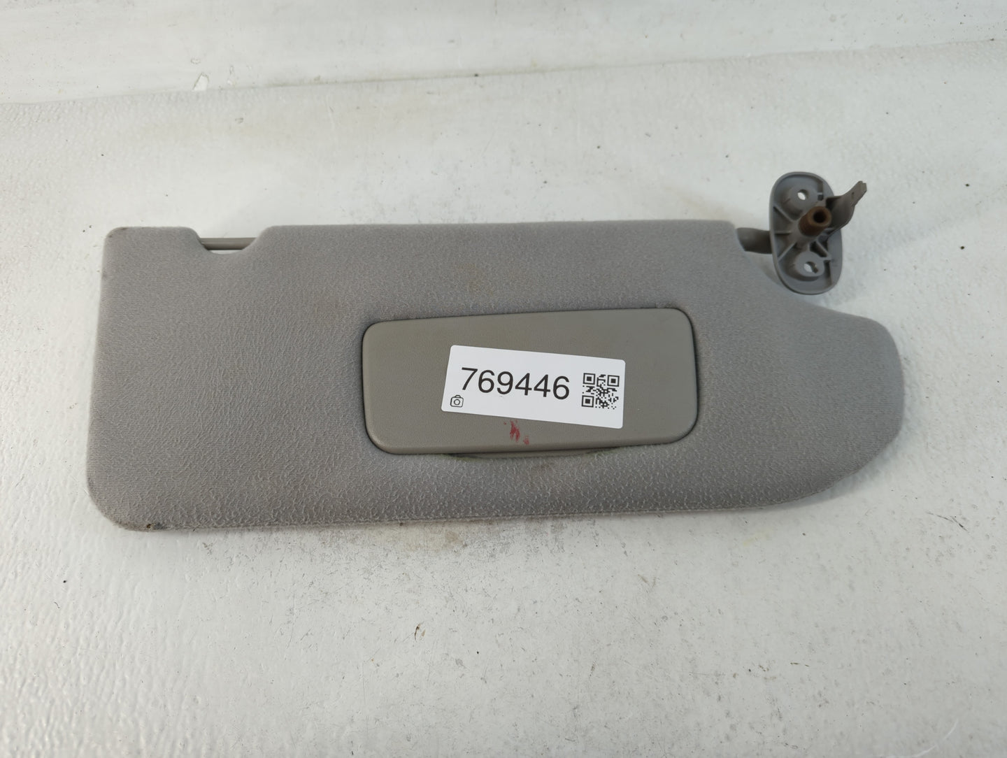 2010-2012 Mitsubishi Galant Sun Visor Shade Replacement Passenger Right Mirror Fits Fits 2010 2011 2012 OEM Used Auto Parts 
