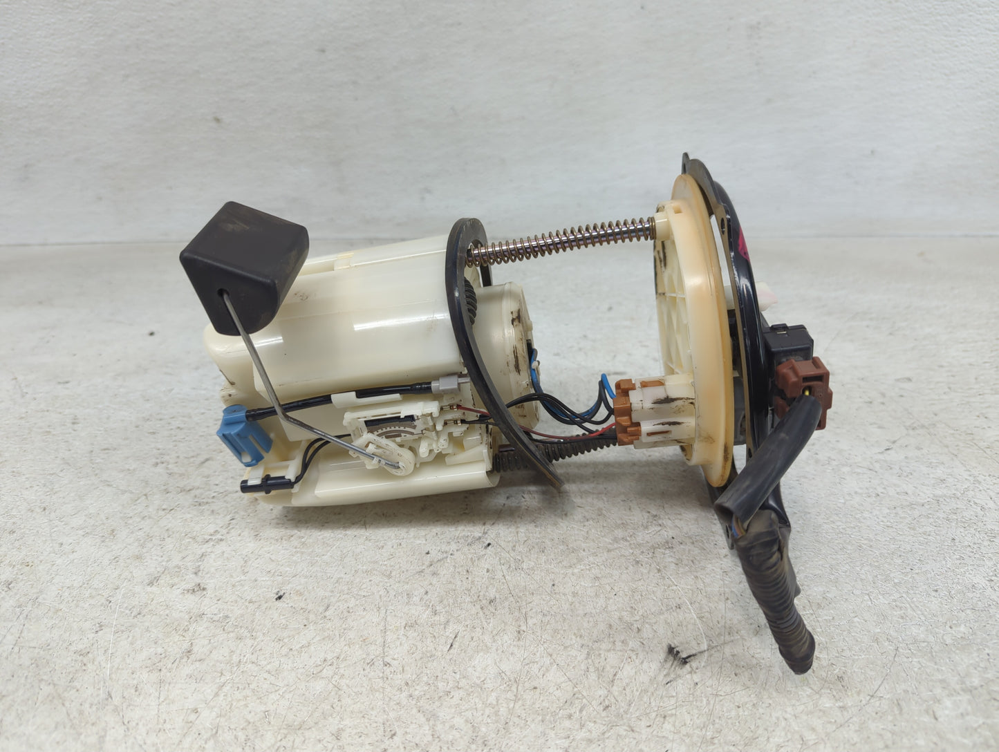 2008-2017 Mitsubishi Lancer Electrical Gas Fuel Pump Assembly - Oemusedautoparts1.com