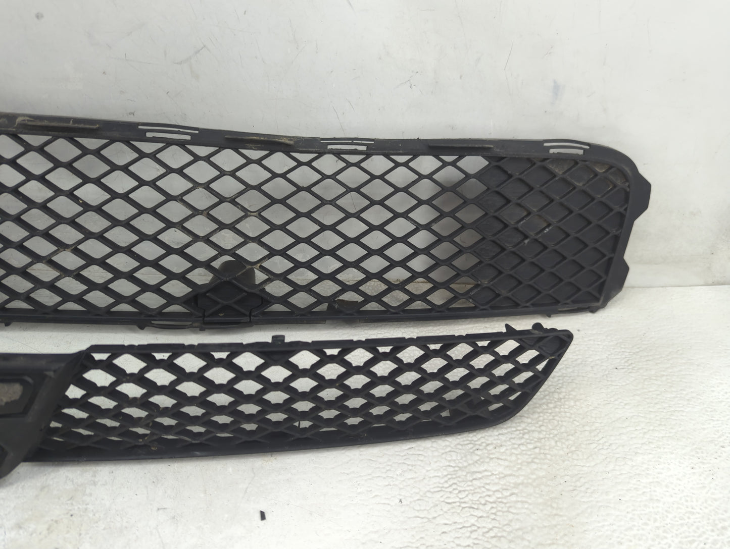 2009-2015 Mitsubishi Lancer Front Grille Bumper Not Included Black - Oemusedautoparts1.com