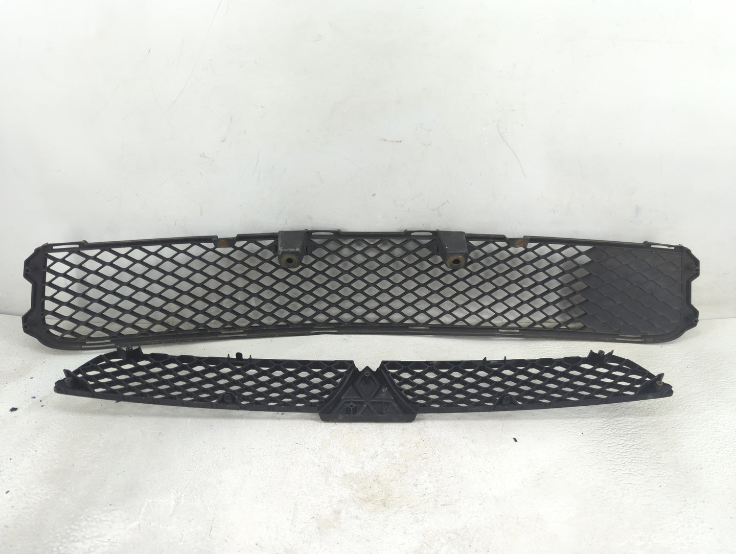 2009-2015 Mitsubishi Lancer Front Grille Bumper Not Included Black - Oemusedautoparts1.com