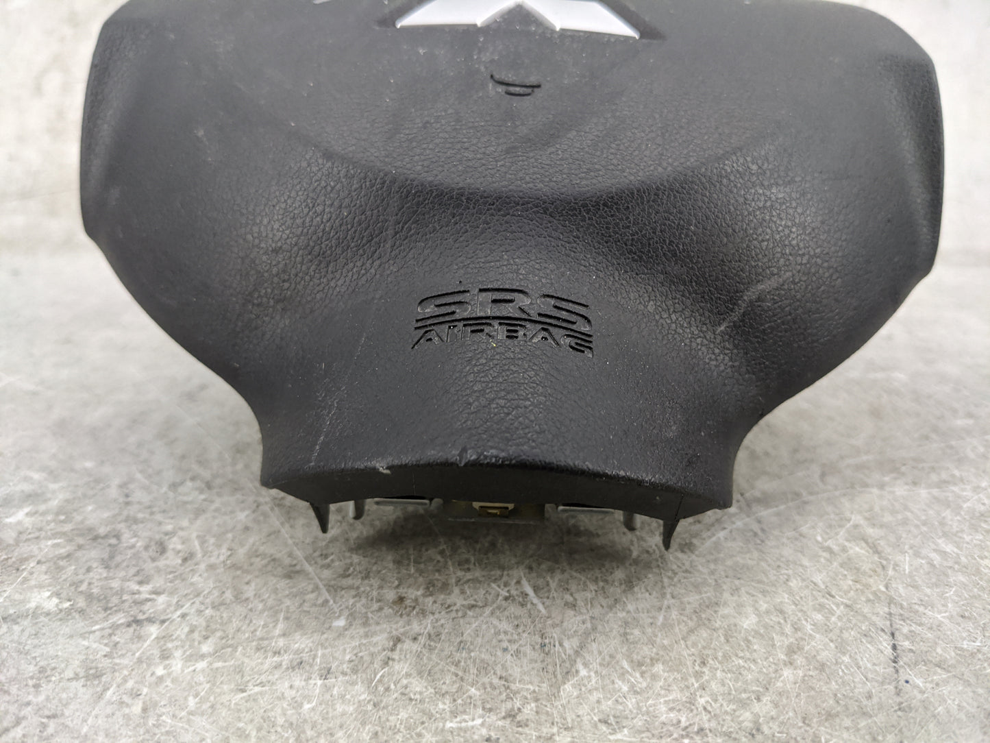 2007 Mitsubishi Outlander Air Bag Driver Left Steering Wheel Mounted 1477534 - Oemusedautoparts1.com