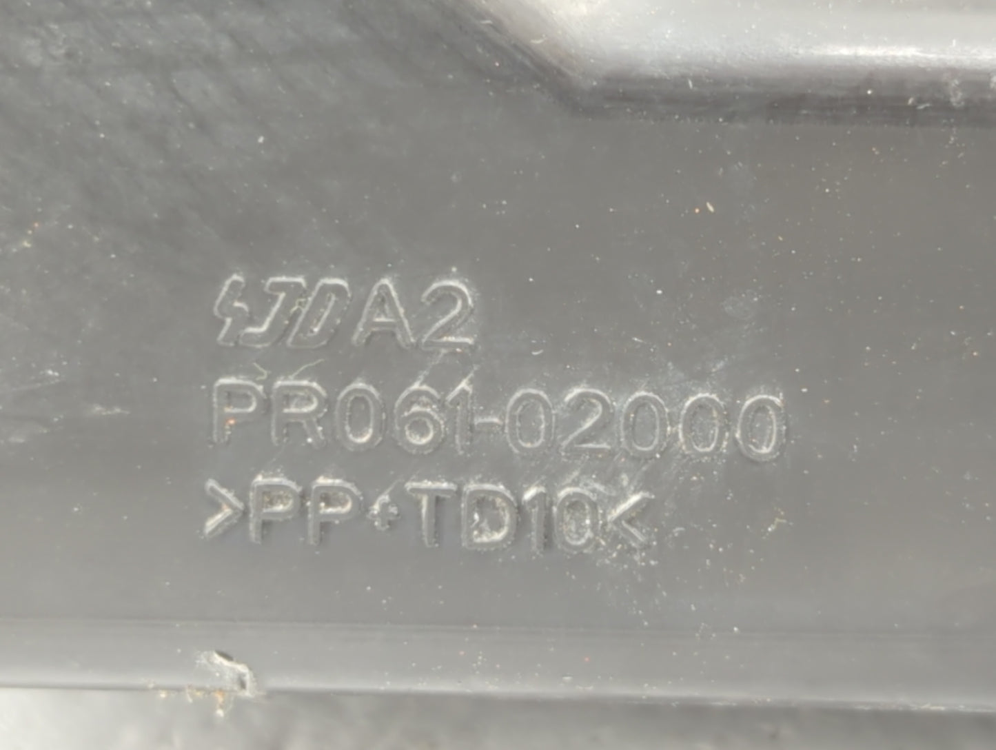 2010-2013 Mitsubishi Outlander Fusebox Fuse Box Panel Relay Module P/N:PR061-02000 Fits Fits 2010 2011 2012 2013 OEM Used Au