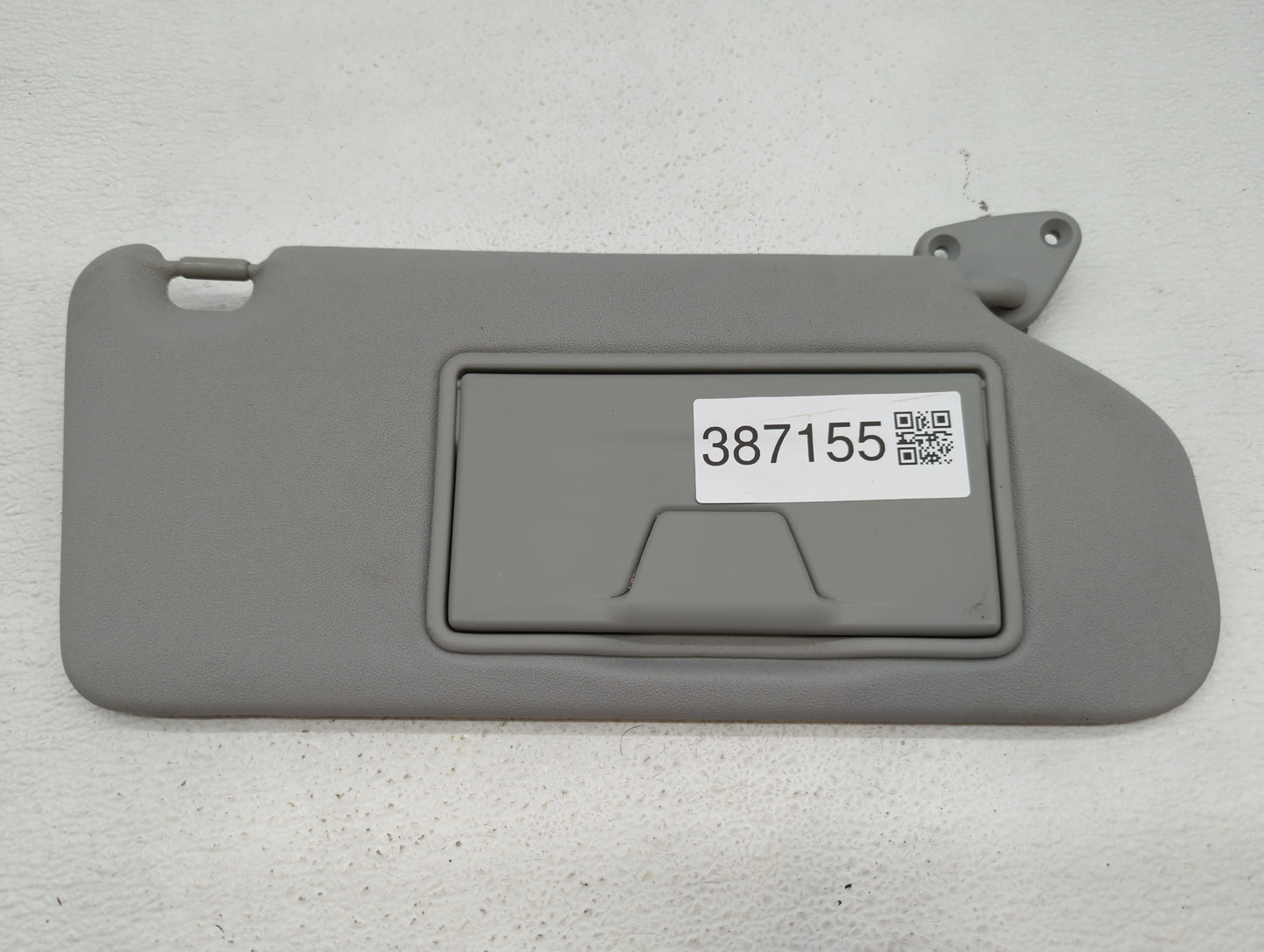 2010-2012 Mitsubishi Outlander Sun Visor Shade Replacement Passenger Right Mirror Fits Fits 2010 2011 2012 OEM Used Auto Par