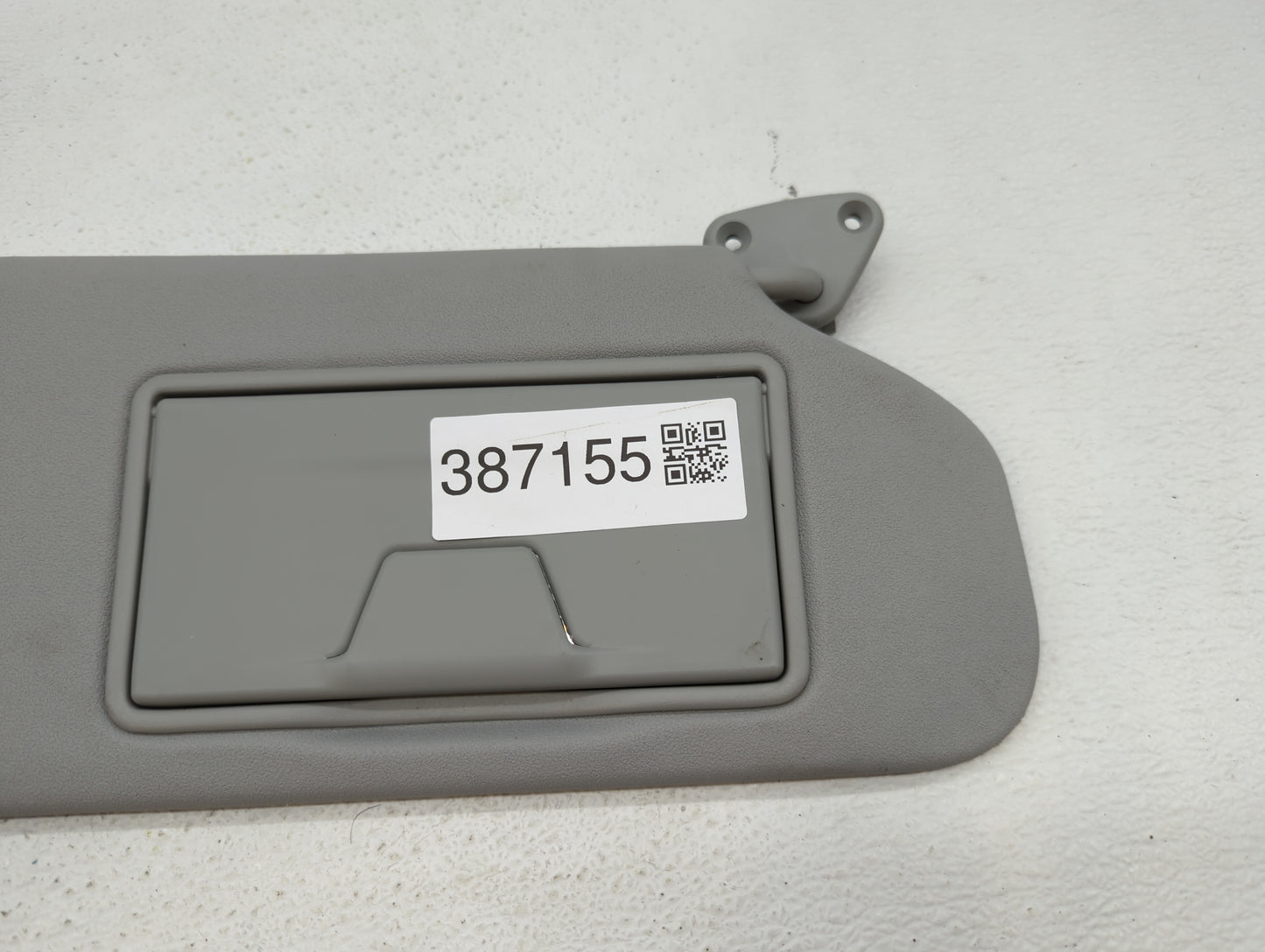 2010-2012 Mitsubishi Outlander Sun Visor Shade Replacement Passenger Right Mirror Fits Fits 2010 2011 2012 OEM Used Auto Par