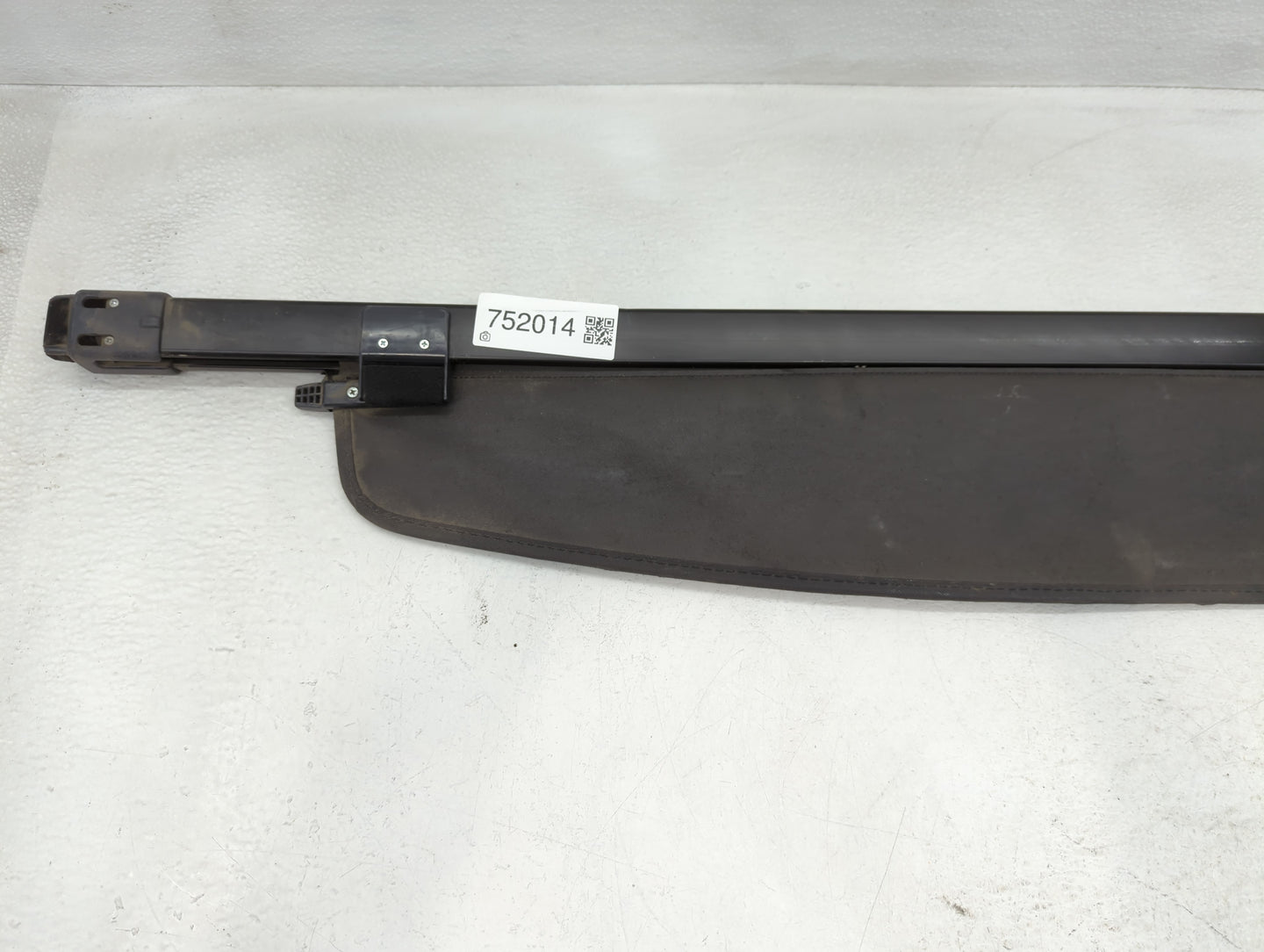 2011 Mitsubishi Outlander Rear Cargo Cover Storage Retractable Shade - Oemusedautoparts1.com