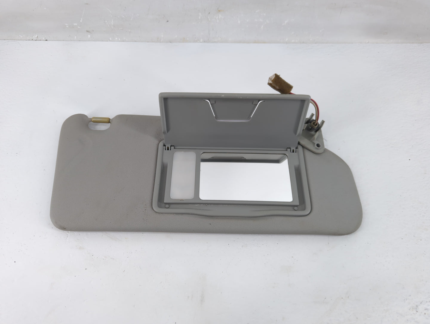 2011-2012 Mitsubishi Outlander Sport Sun Visor Shade Replacement Passenger Right Mirror Fits Fits 2010 2011 2012 OEM Used Au