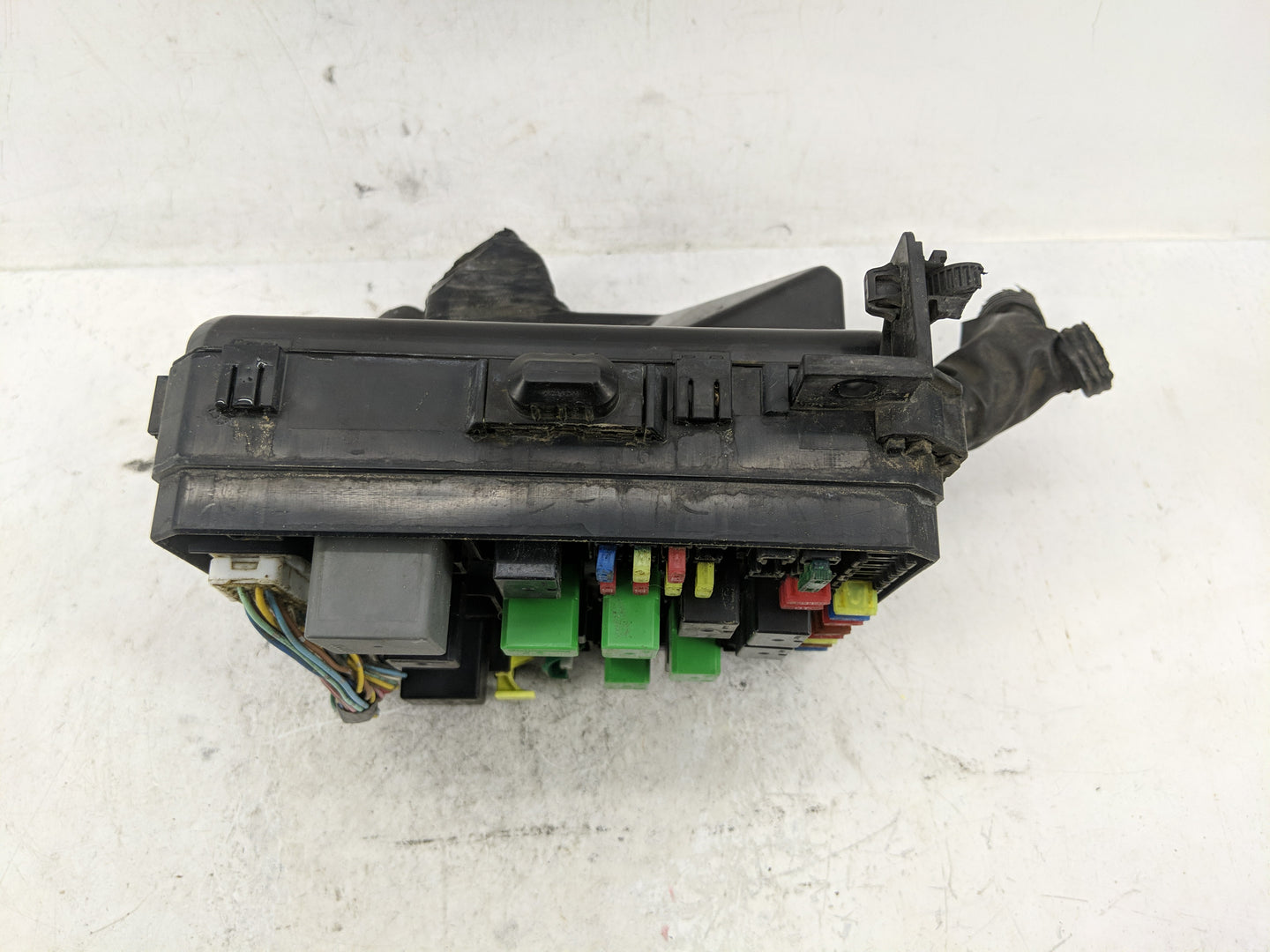 2011 Mitsubishi Outlander Sport Fusebox Fuse Box Panel Relay Module P/N:PR061-02000 Fits OEM Used Auto Parts - Oemusedautopa