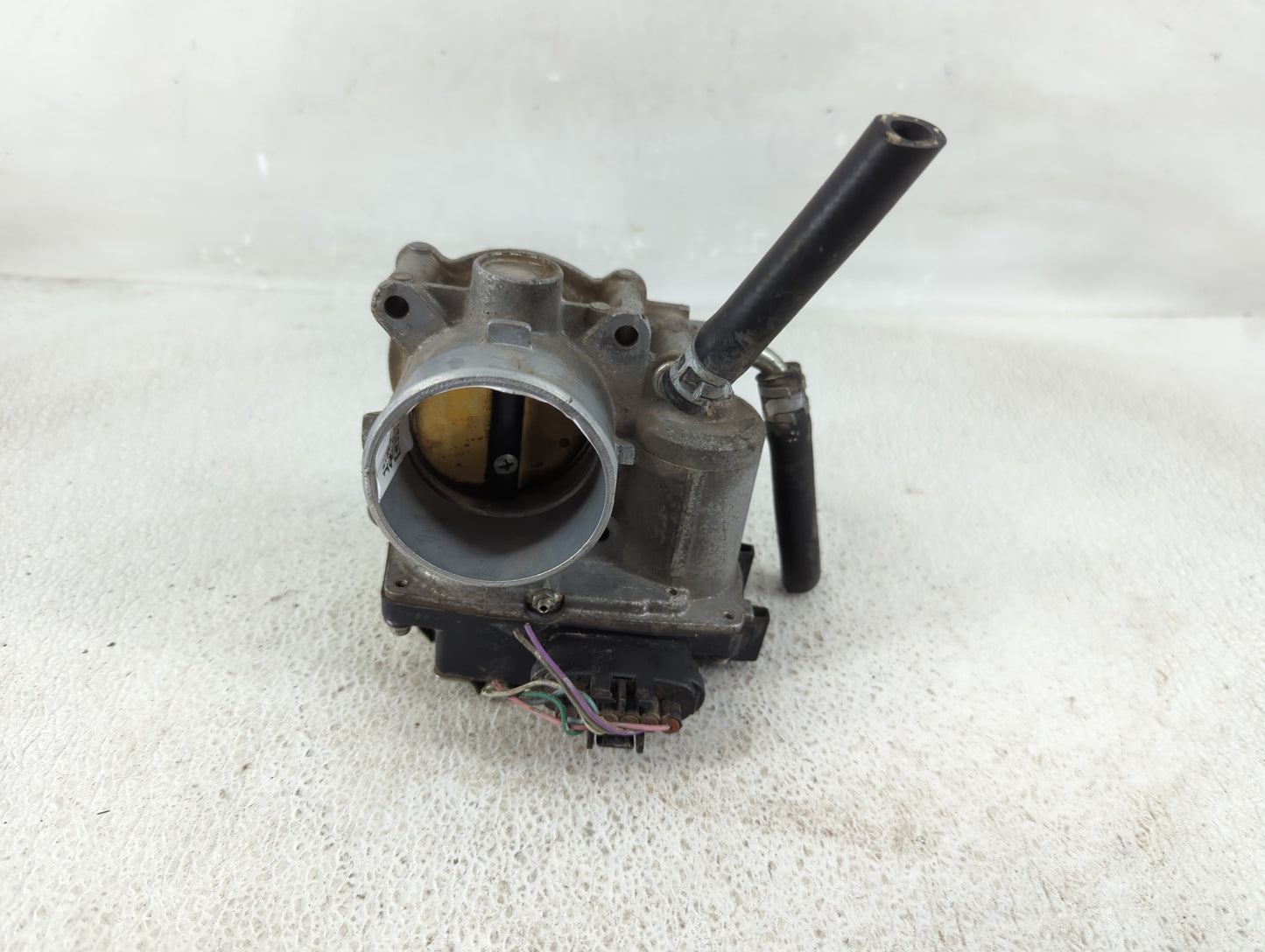 2011-2012 Mitsubishi Outlander Sport Throttle Body Fits Fits 2008 2009 2010 2011 2012 OEM Used Auto Parts - Oemusedautoparts