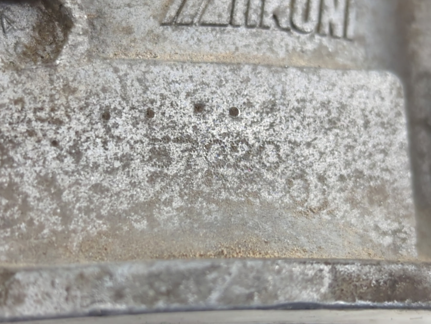 2011-2012 Mitsubishi Outlander Sport Throttle Body Fits Fits 2008 2009 2010 2011 2012 OEM Used Auto Parts - Oemusedautoparts