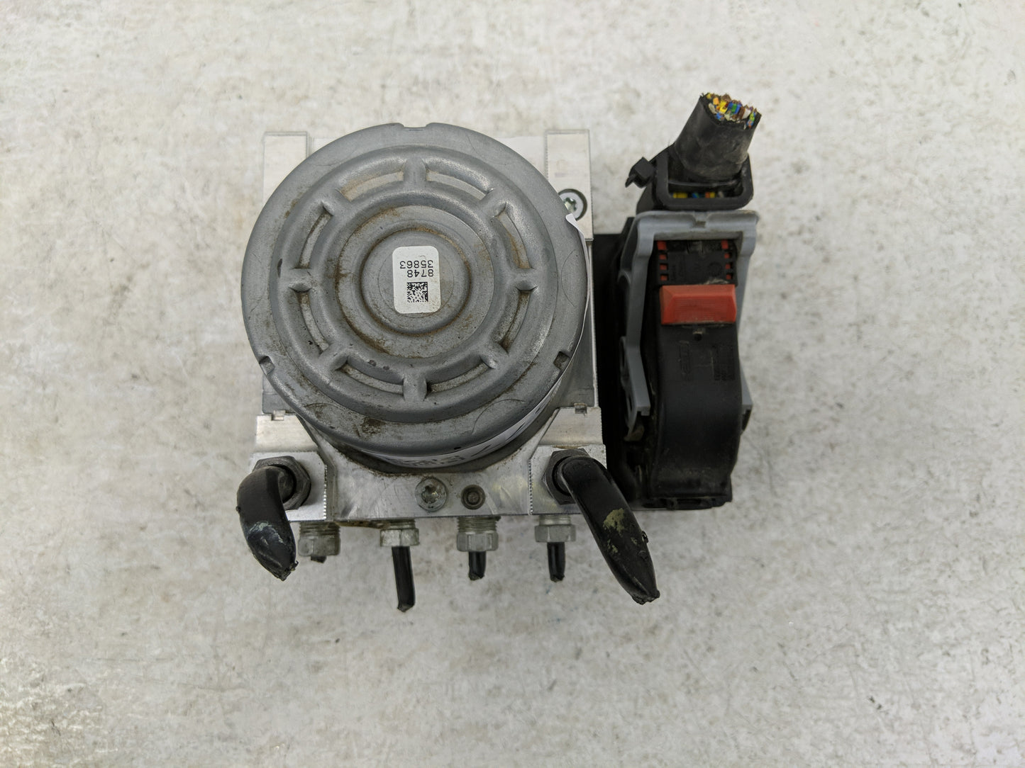 2011 Mitsubishi Outlander Sport ABS Pump Control Module Replacement P/N:HJ32-2C405-AD M000T38771 Fits OEM Used Auto Parts - 