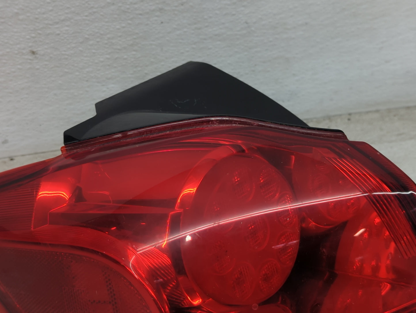 2011-2017 Mitsubishi Outlander Sport Tail Light Assembly Driver Left OEM P/N:AISTP2 P9374 Fits OEM Used Auto Parts - Oemused