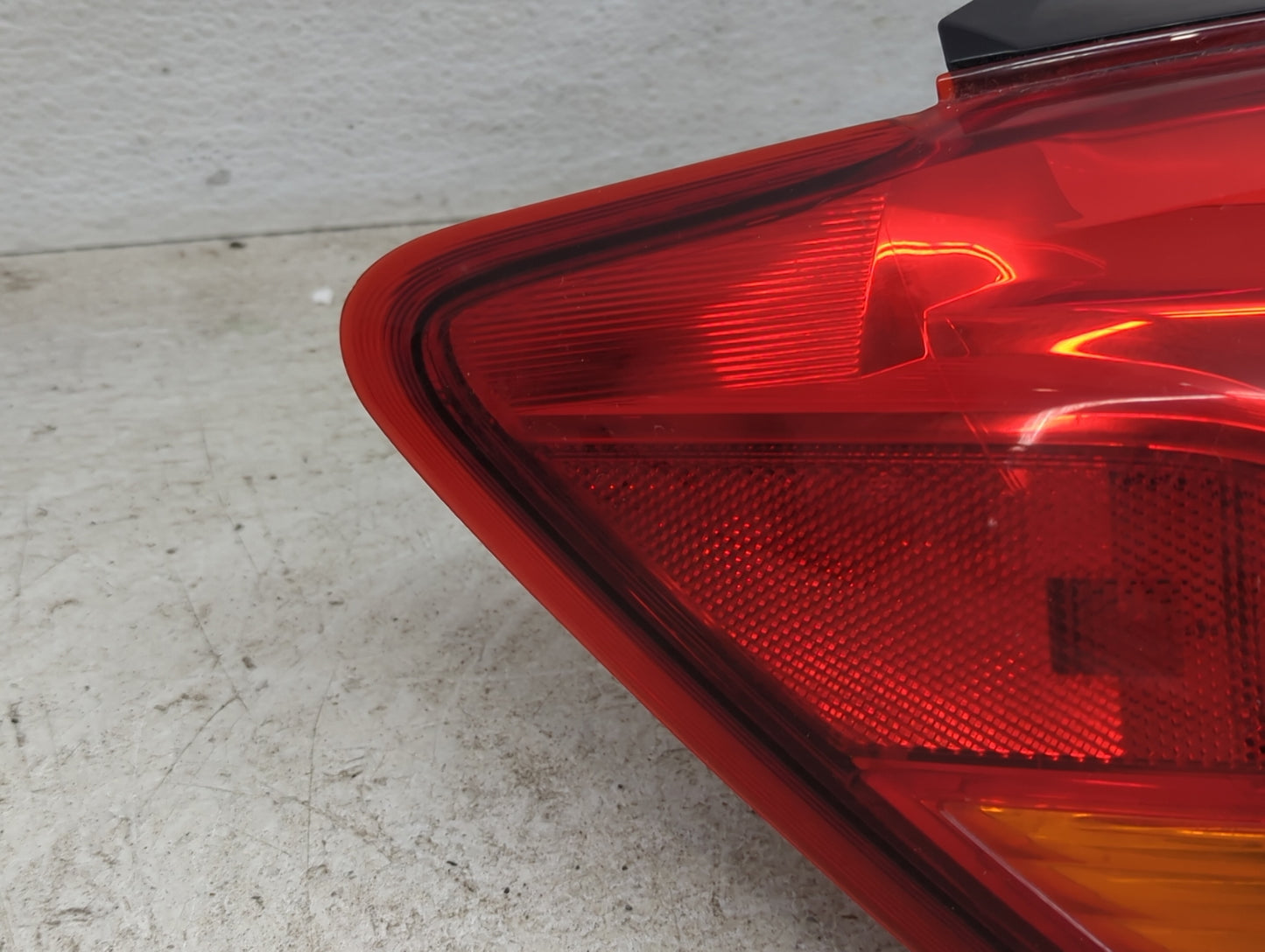 2011-2017 Mitsubishi Outlander Sport Tail Light Assembly Driver Left OEM P/N:AISTP2 P9374 Fits OEM Used Auto Parts - Oemused