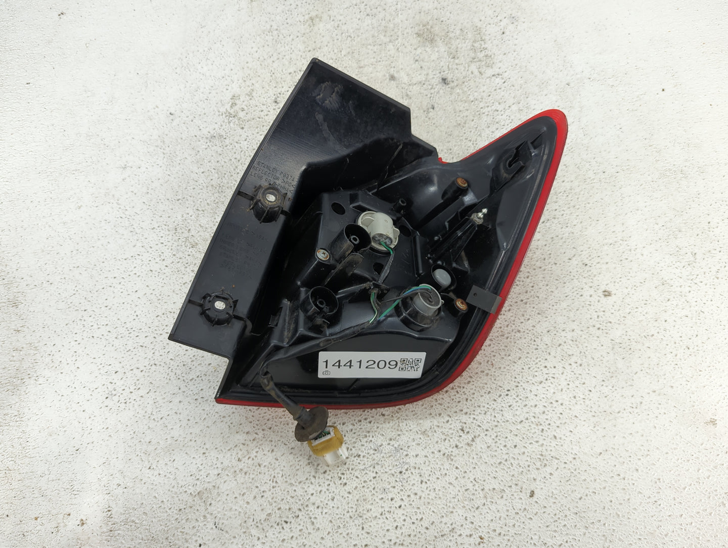 2011-2017 Mitsubishi Outlander Sport Tail Light Assembly Driver Left OEM Fits Fits 2011 2012 2013 2014 2015 2016 2017 OEM Us