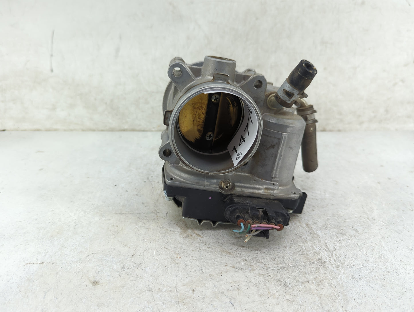 2011-2012 Mitsubishi Outlander Sport Throttle Body Fits Fits 2008 2009 2010 2011 2012 OEM Used Auto Parts - Oemusedautoparts