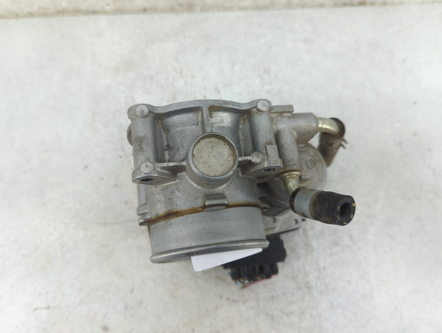 2011-2012 Mitsubishi Outlander Sport Throttle Body Fits Fits 2008 2009 2010 2011 2012 OEM Used Auto Parts - Oemusedautoparts