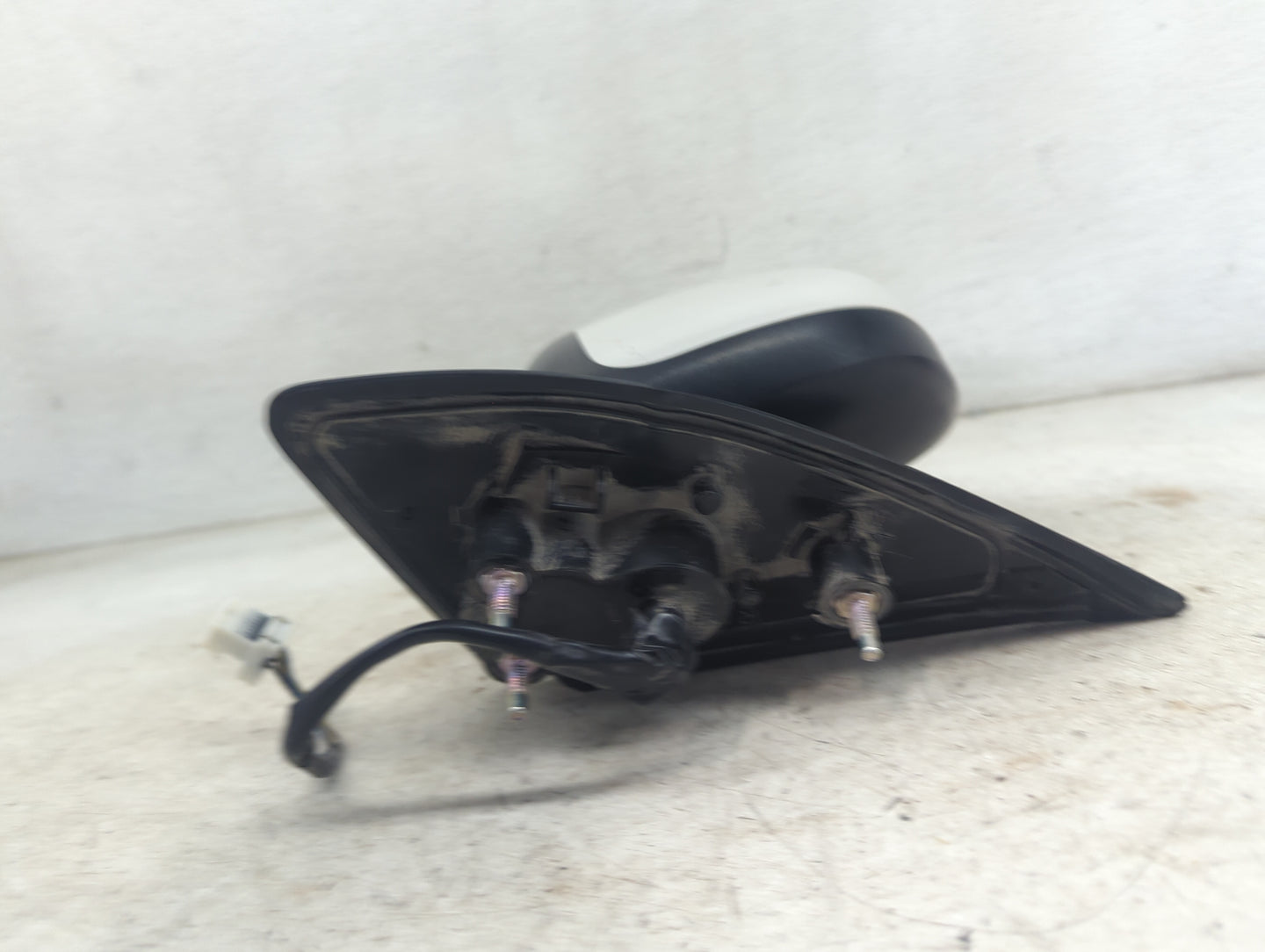 2011-2013 Mitsubishi Outlander Sport Passenger Side View Mirror - Right Door Mirror OEM Used - Oemusedautoparts1.com