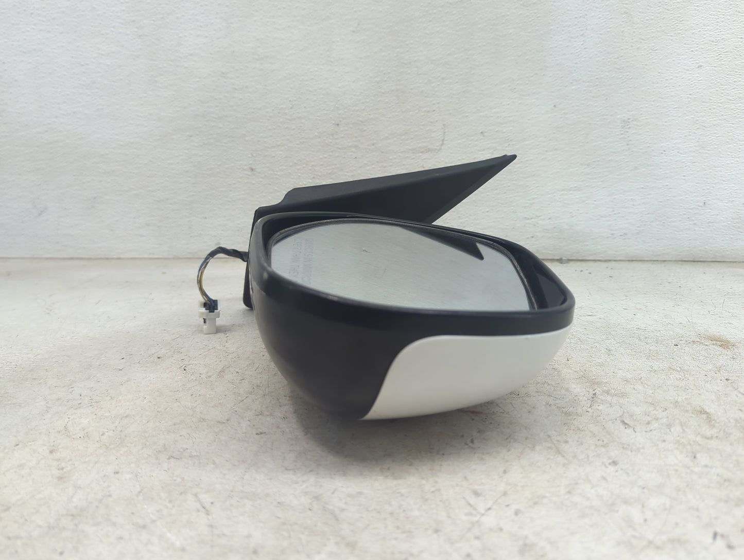 2011-2013 Mitsubishi Outlander Sport Passenger Side View Mirror - Right Door Mirror OEM Used - Oemusedautoparts1.com