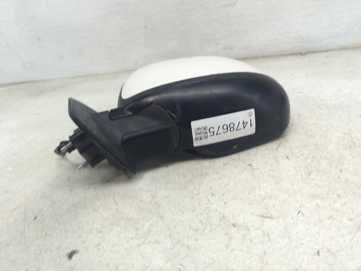 2011-2013 Mitsubishi Outlander Sport Driver Side View Mirror - Left Door Mirror OEM Used - Oemusedautoparts1.com
