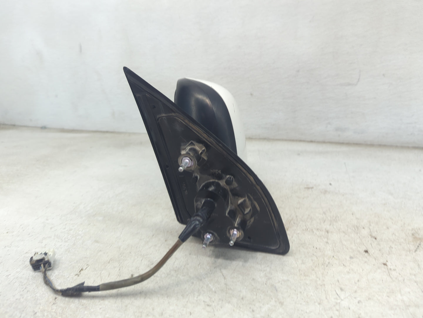 2011-2013 Mitsubishi Outlander Sport Driver Side View Mirror - Left Door Mirror OEM Used - Oemusedautoparts1.com