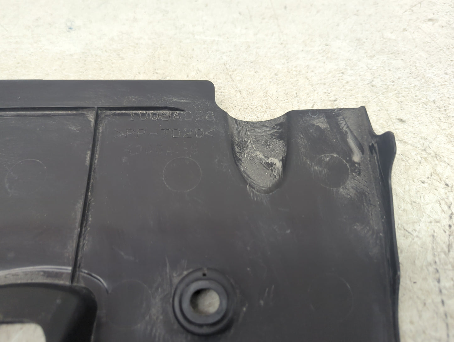2011 Mitsubishi Outlander Sport Engine Cover Black - Oemusedautoparts1.com