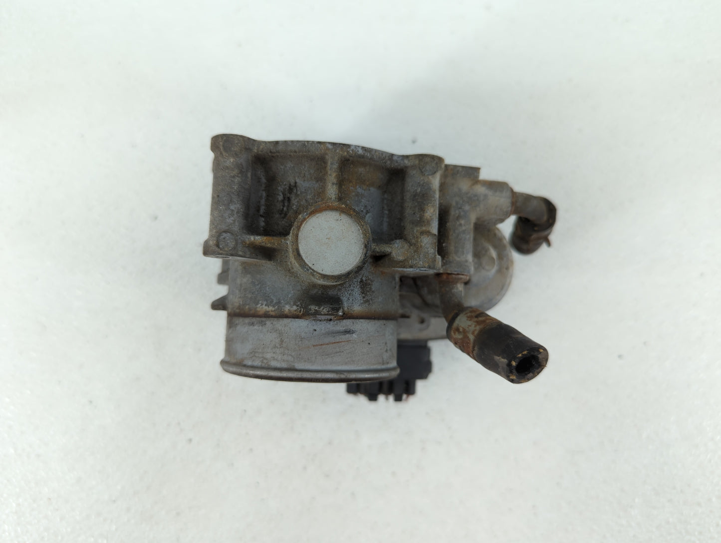 2011 Mitsubishi Outlander Sport Throttle Body P/N:57020 Fits Fits 2008 OEM Used Auto Parts - Oemusedautoparts1.com