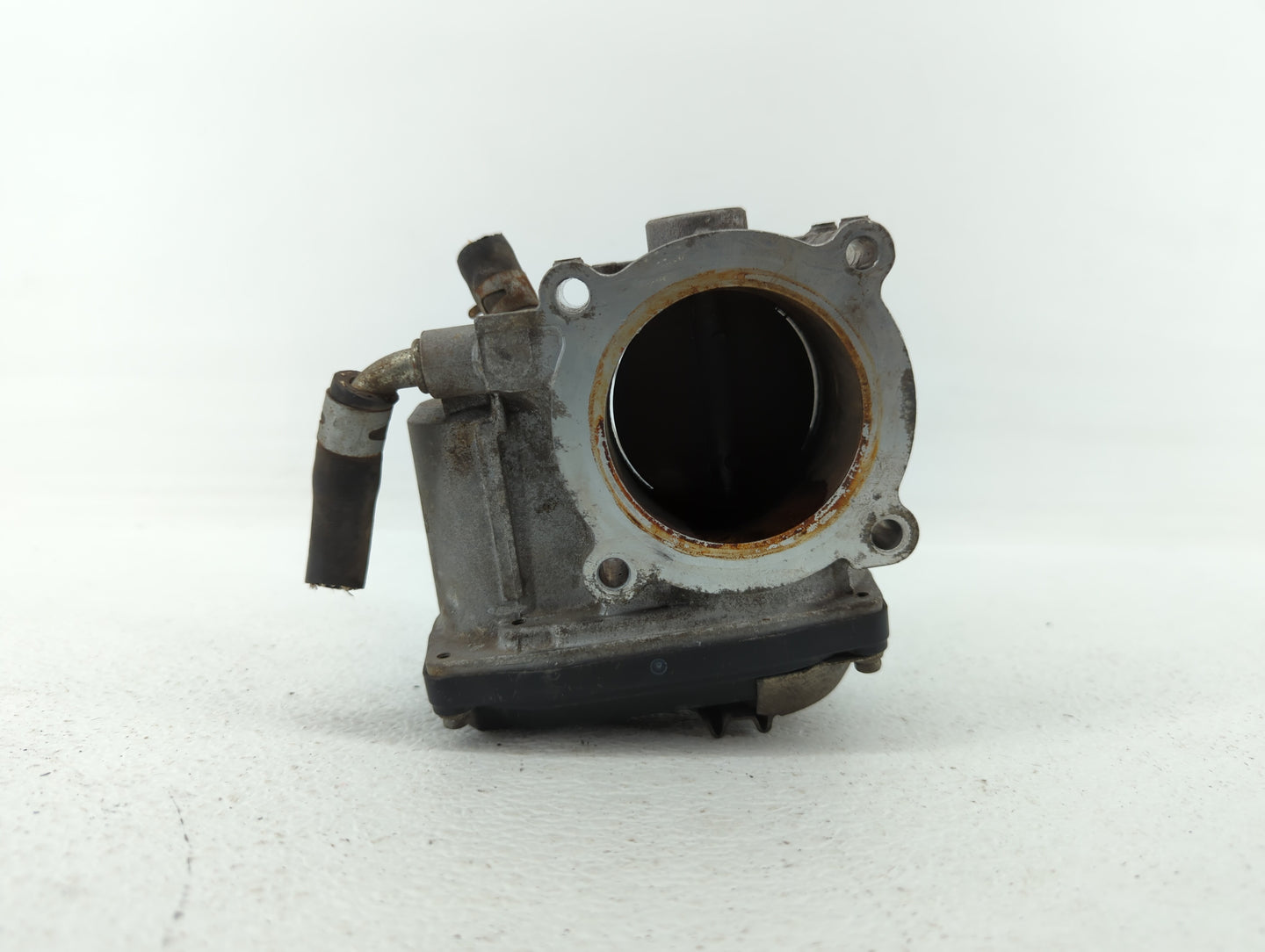 2011 Mitsubishi Outlander Sport Throttle Body P/N:57020 Fits Fits 2008 OEM Used Auto Parts - Oemusedautoparts1.com