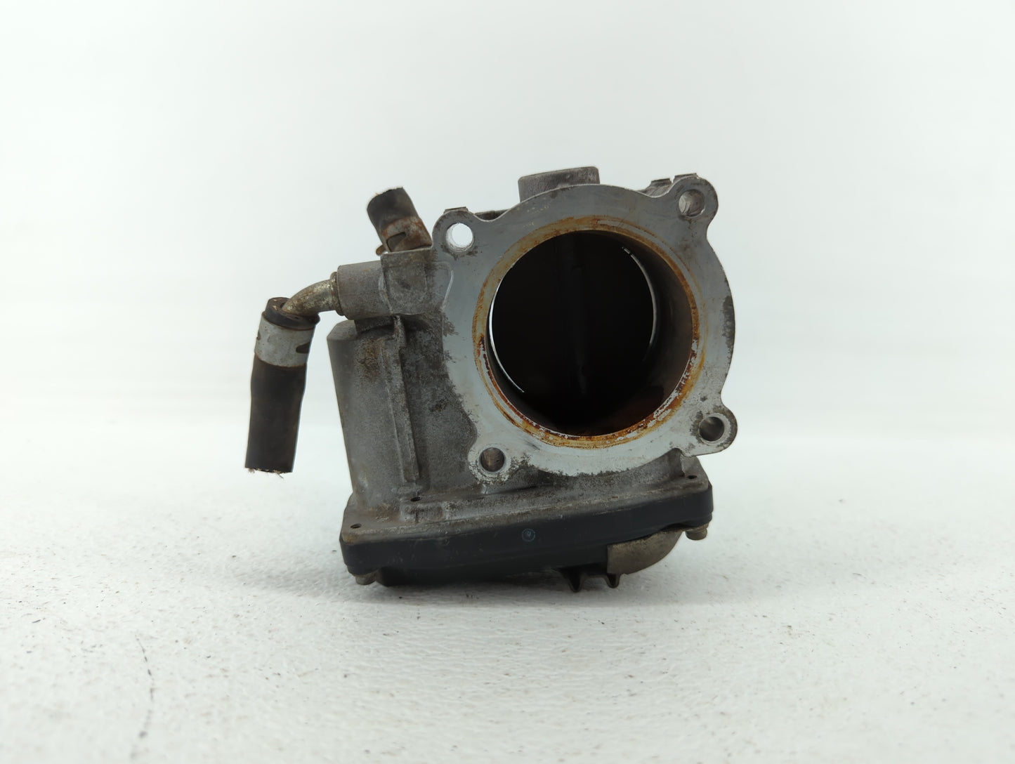 2011 Mitsubishi Outlander Sport Throttle Body P/N:57020 Fits Fits 2008 OEM Used Auto Parts - Oemusedautoparts1.com