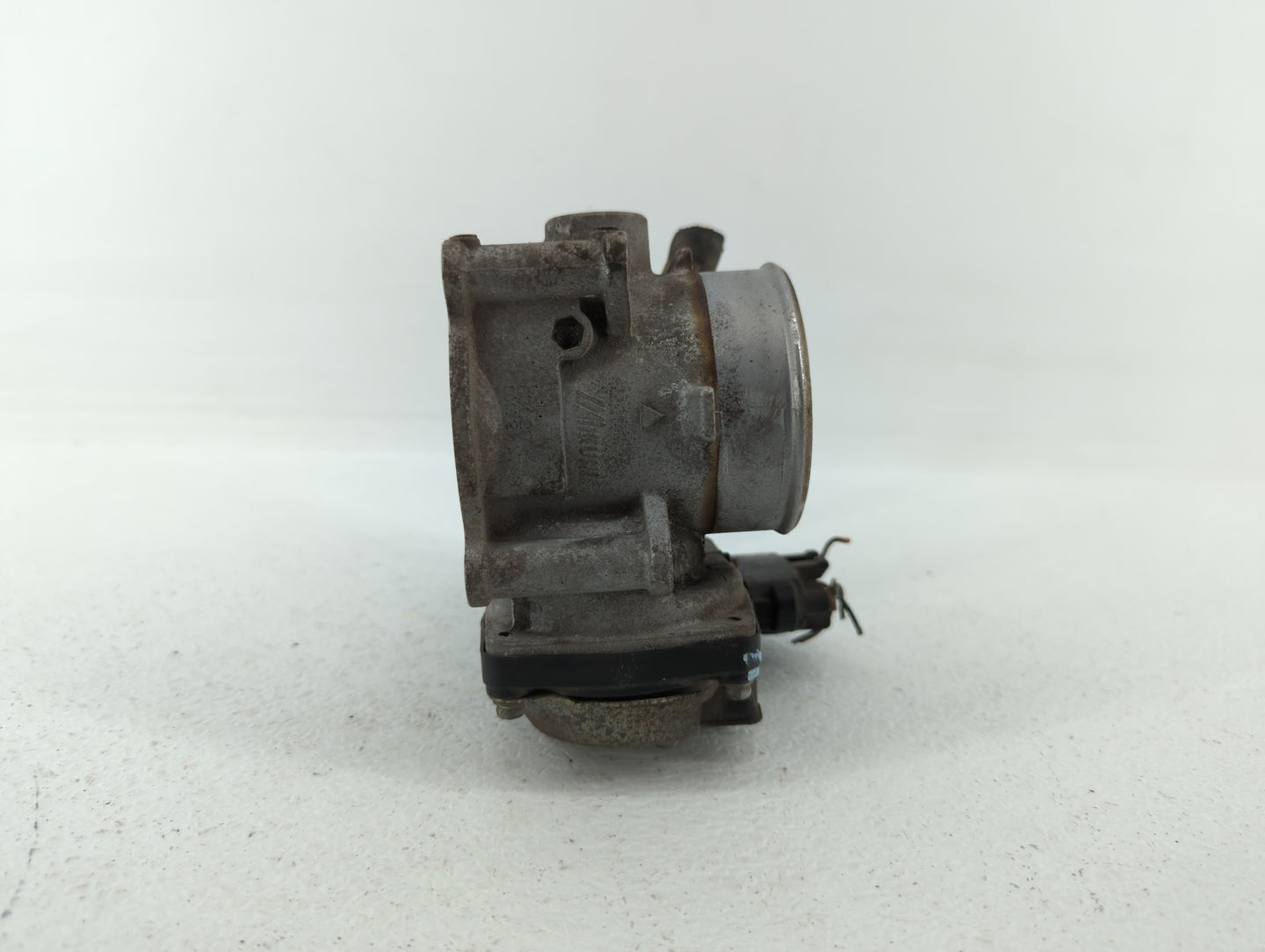 2011 Mitsubishi Outlander Sport Throttle Body P/N:57020 Fits Fits 2008 OEM Used Auto Parts - Oemusedautoparts1.com