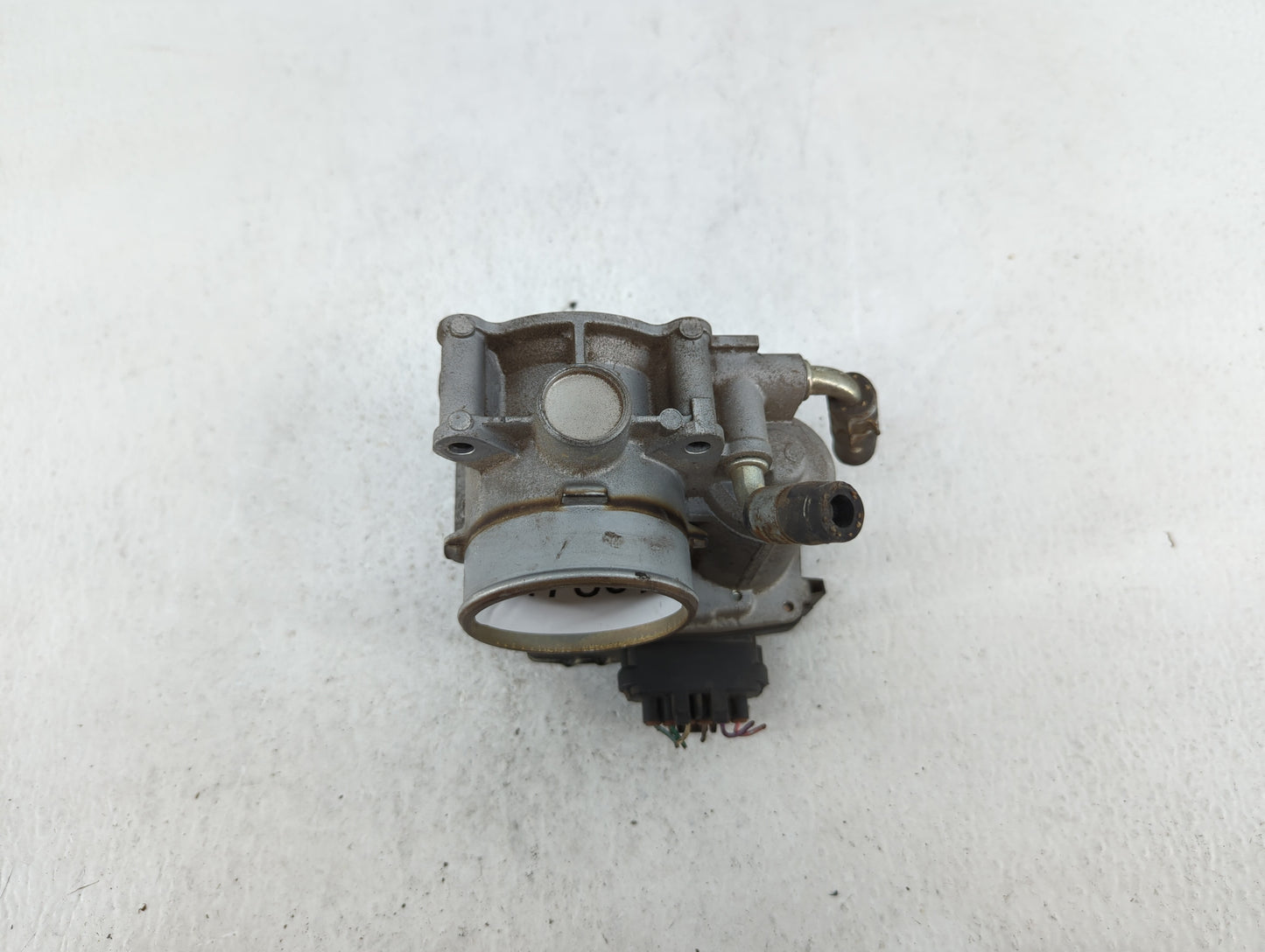 2011 Mitsubishi Outlander Sport Throttle Body P/N:57020 Fits Fits 2008 OEM Used Auto Parts - Oemusedautoparts1.com